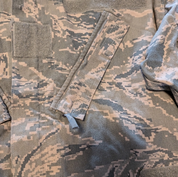 U.S. Air Force Tactical Flight Duty Shirt/Jacket Size Medium - Picture 8 of 16